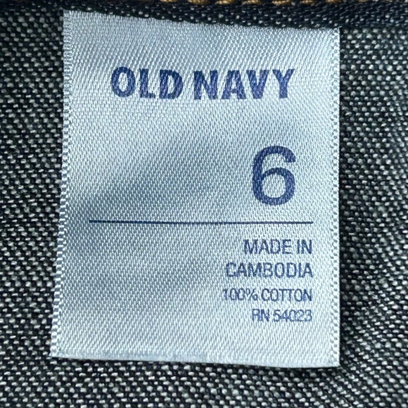 Old Navy NWT Women's "The Diva" Flared Jeans, size 6 Regular Wide Leg Boot Cut - Picture 7 of 16